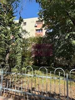 vanzare apartament 4 camere Titan, metrou M1 si M3